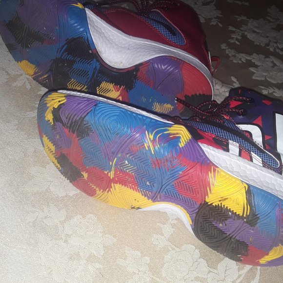 NEW boys basketball sneakers size 4 - Picture 3 of 3